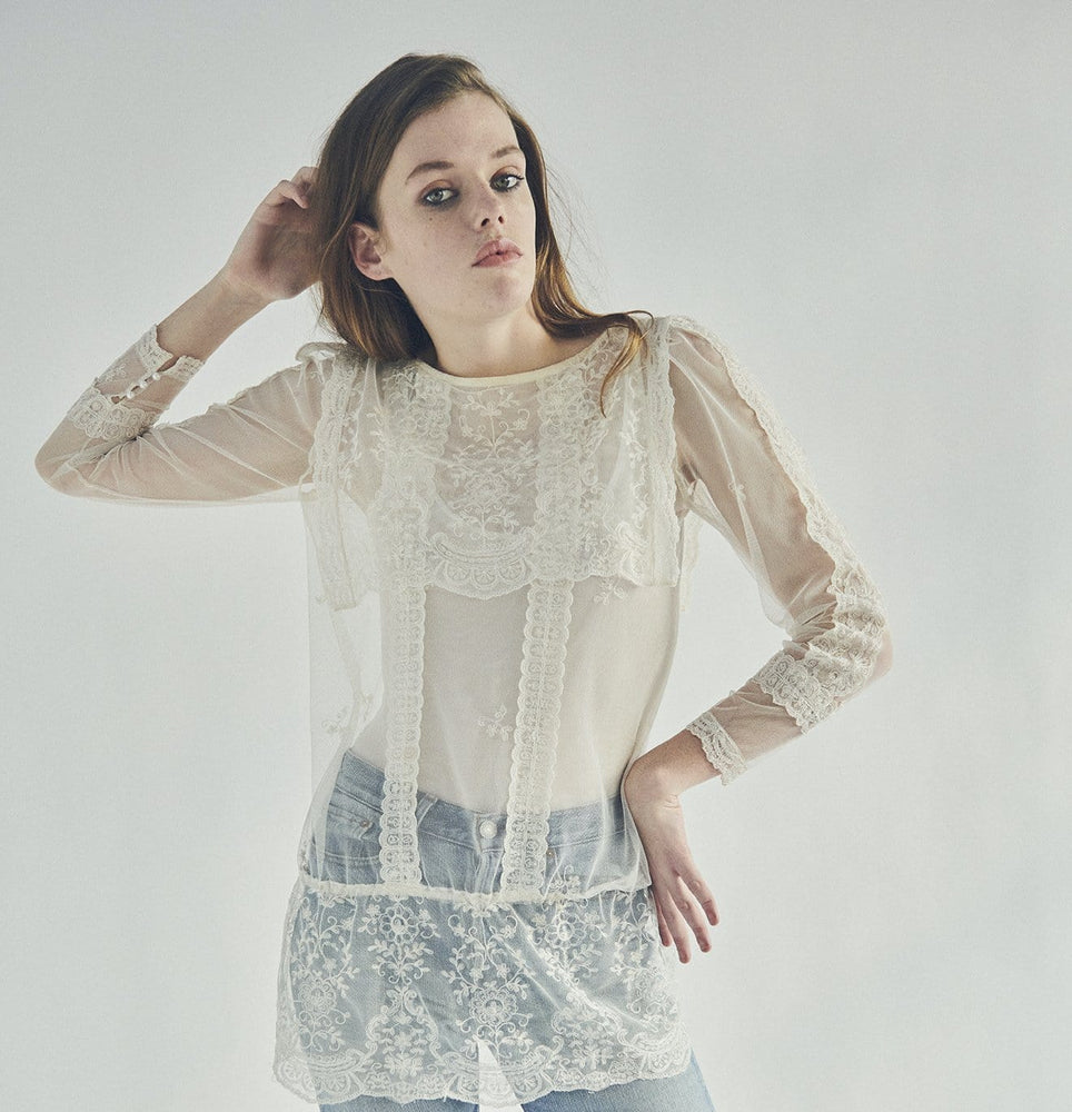SHEER LACE TOP 