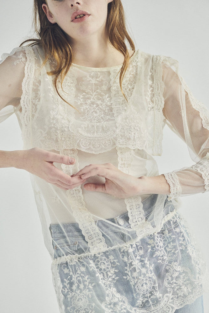 SHEER LACE TOP 